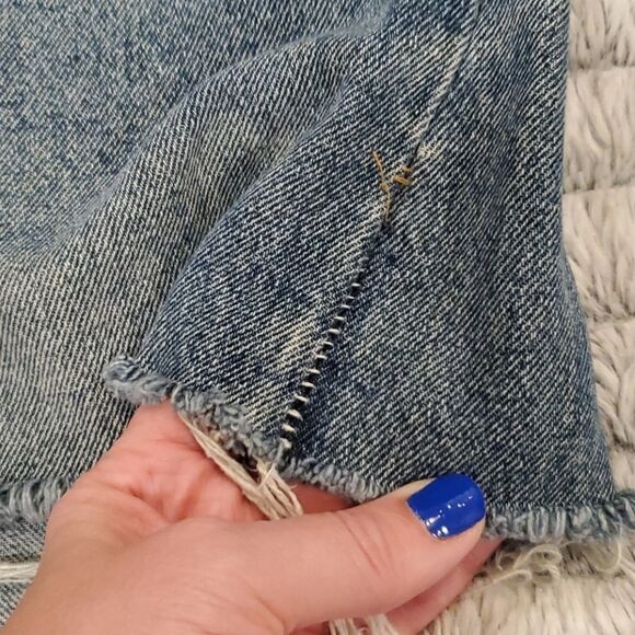 Vintage hi-waist broken in Levi's shorts - Picture 8 of 12